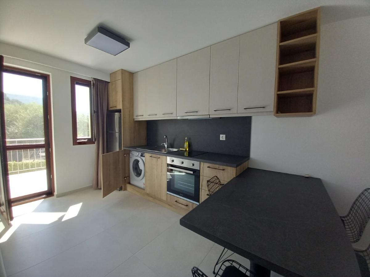 Zefiros Luxury Apartments Sívota Dış mekan fotoğraf