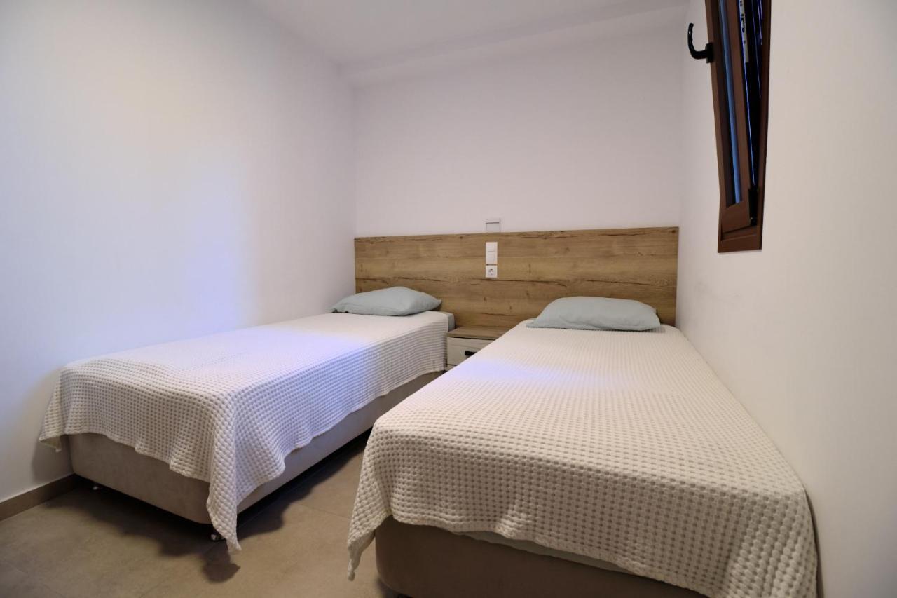 Zefiros Luxury Apartments Sívota Dış mekan fotoğraf