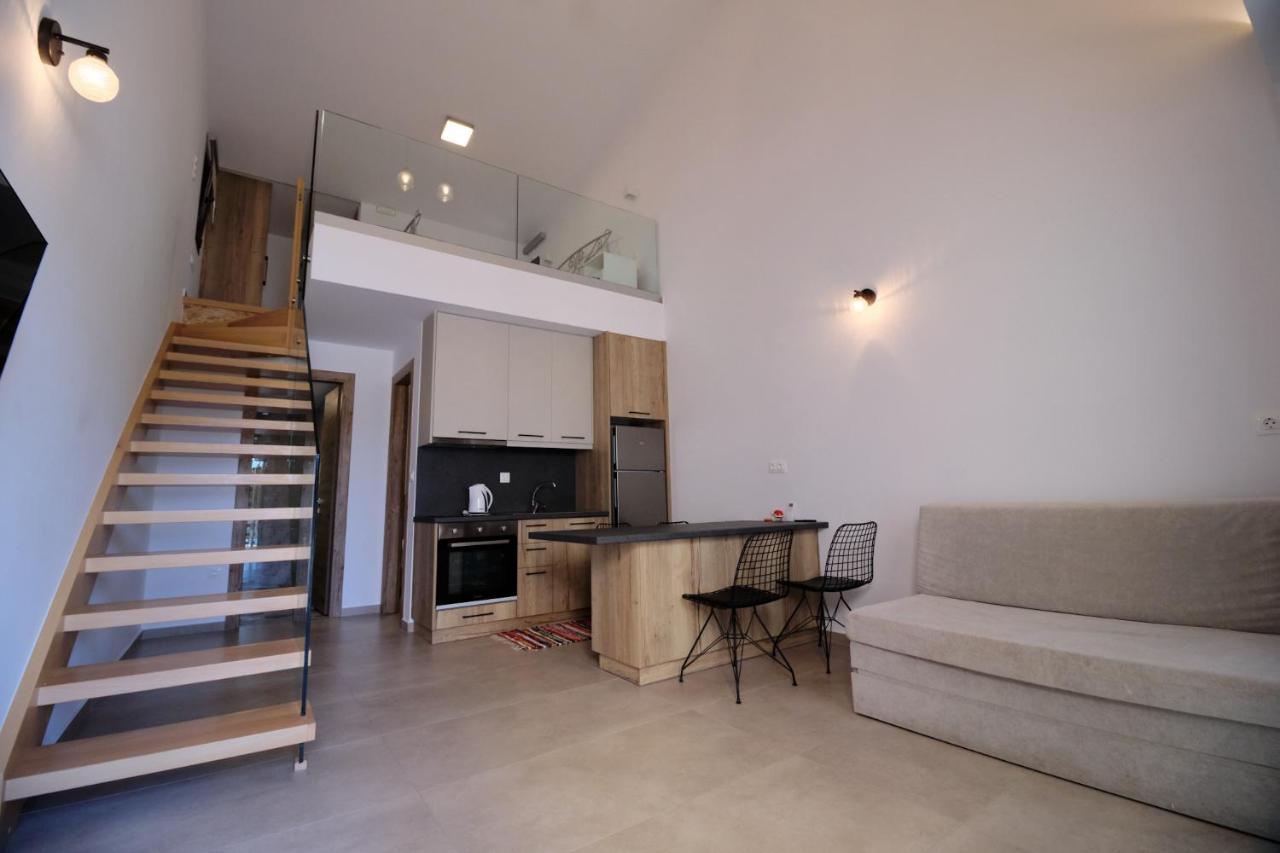 Zefiros Luxury Apartments Sívota Dış mekan fotoğraf