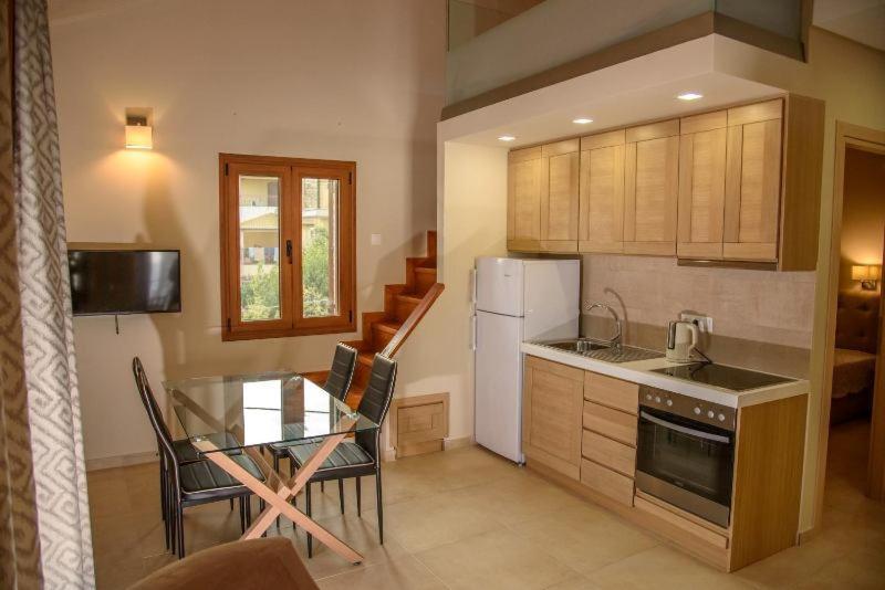 Zefiros Luxury Apartments Sívota Dış mekan fotoğraf